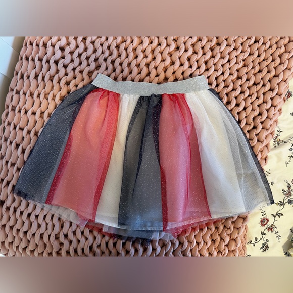 3 different kind of Girls tutus size 6. Excellent condition like new. - Picture 10 of 12